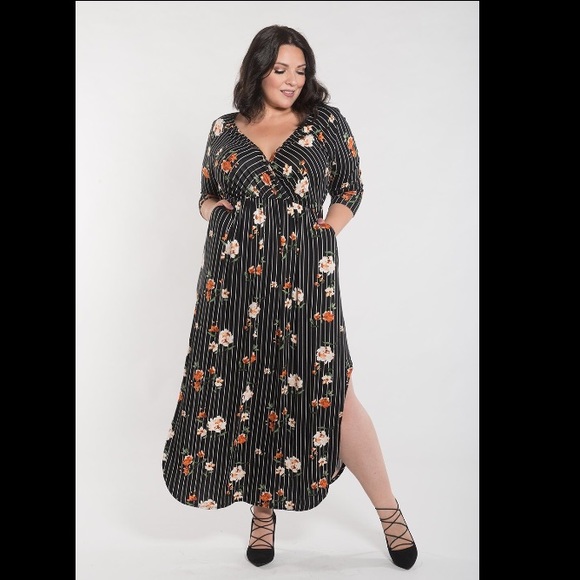 SWAK Dresses & Skirts - Beautiful Pin Stripe with Flowers, has Pockets